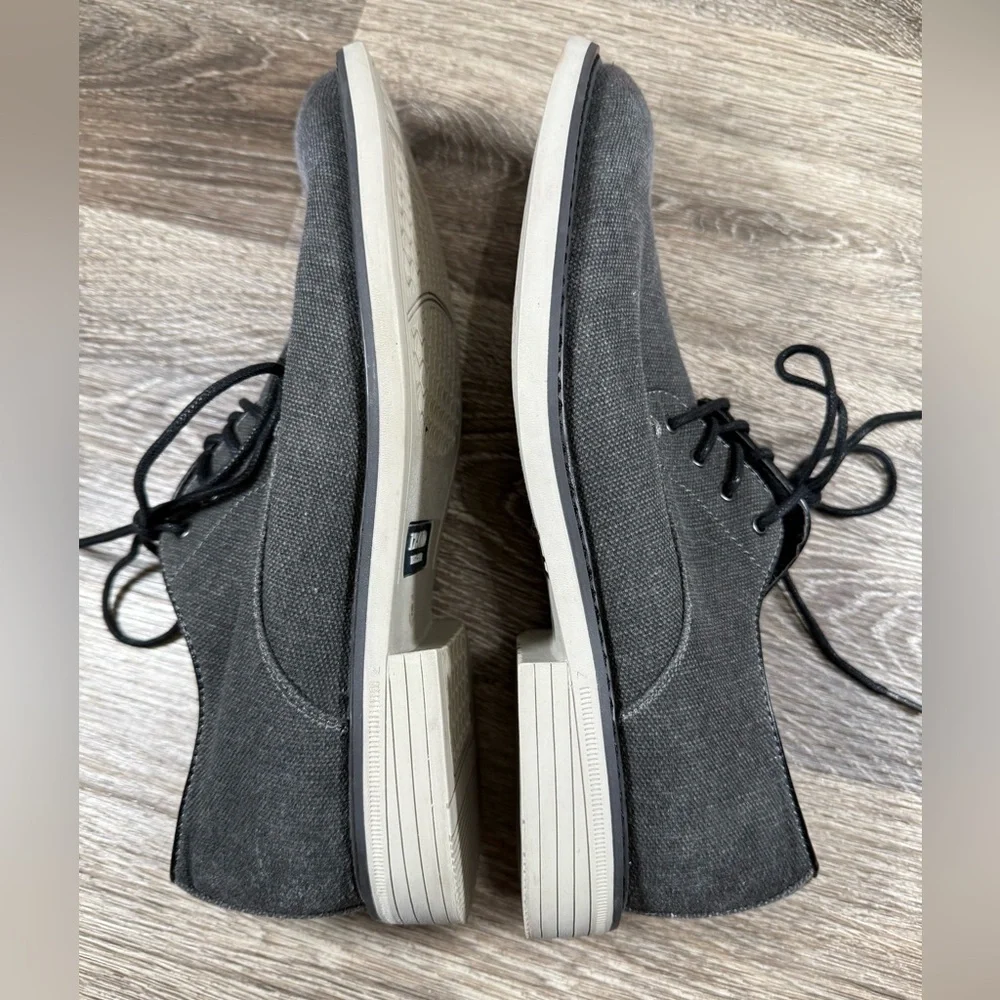 Izod Mens Shoe 8M Gray Lace-Up Dressy Canvas Memory Foam Bruce Preppy Minimalist